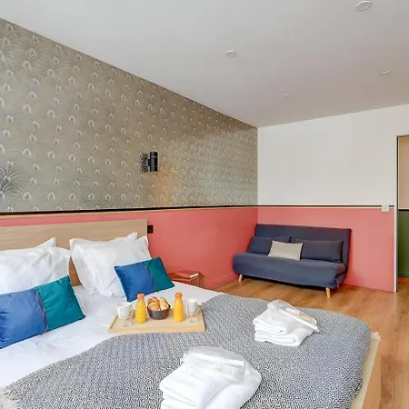 370 Anthony - Superbe A Apartment *
